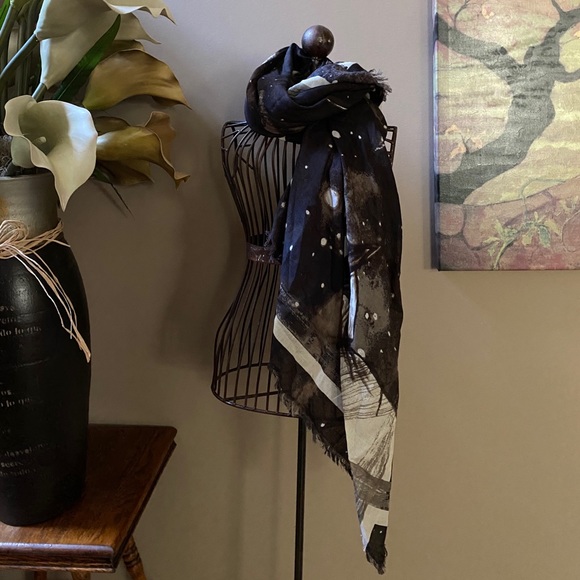 Marc by Marc Jacobs Jupiter & Celestial Wool Scarf - Picture 4 of 9